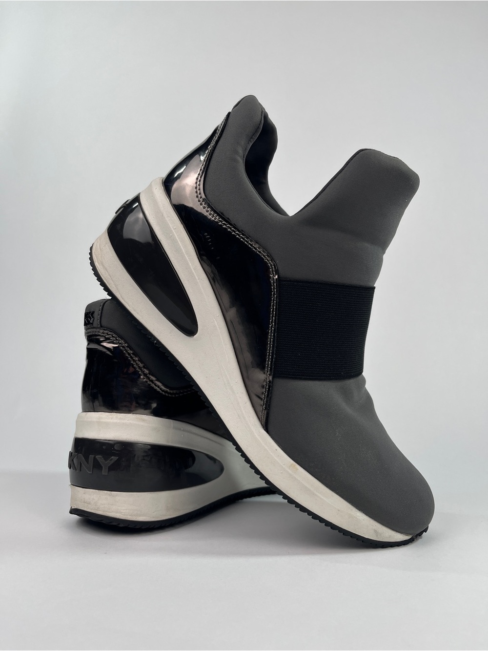DKNY Women's Borg-Slip On Sneaker